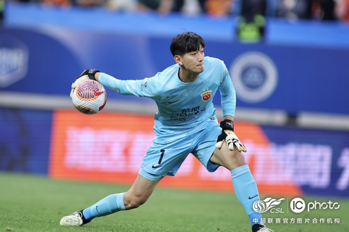 加时末段突围战来临，上海海港围绕中超复出首秀，更衣室稳定，纪律约束更严格-ayx